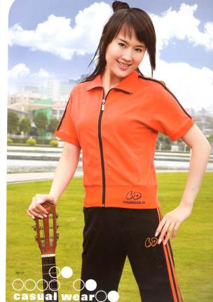 夏季短袖運動(dòng)女款衛衣定做